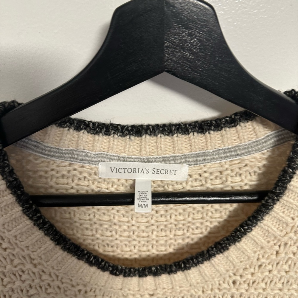 Essence Color Block Drop Shoulder Sweater - image 3